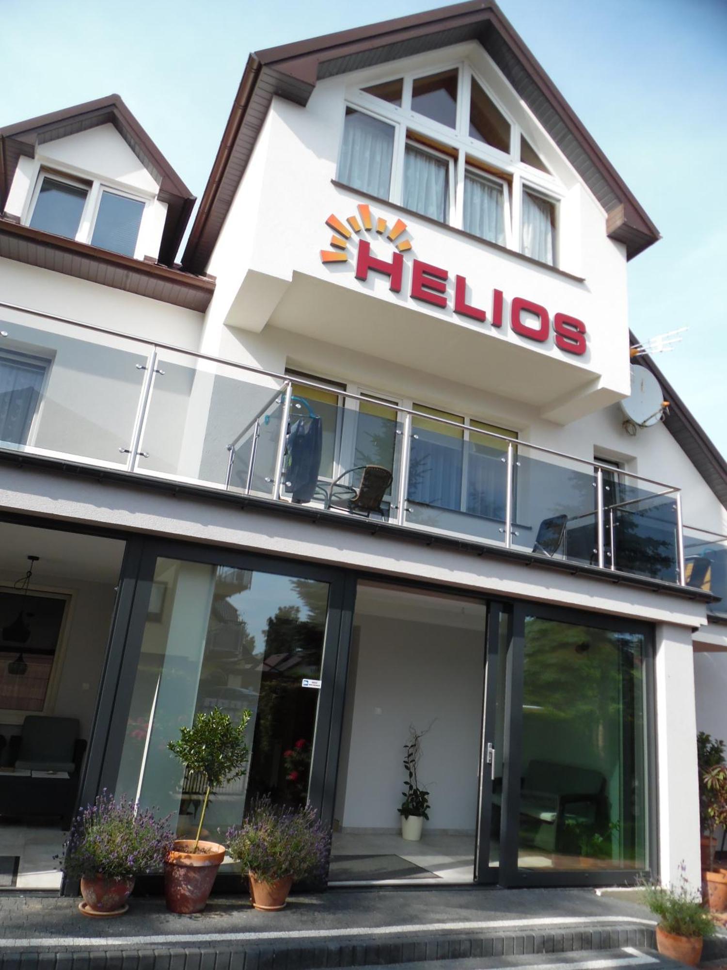فندق Helios دمبكي المظهر الخارجي الصورة
